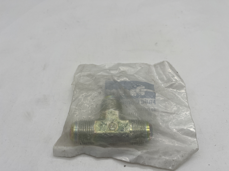 Raccordo a T Parker, connettore A: Maschio 37° JIC Flare, B: Maschio 37° JIC Flare, in Acciaio. 10jmtxs