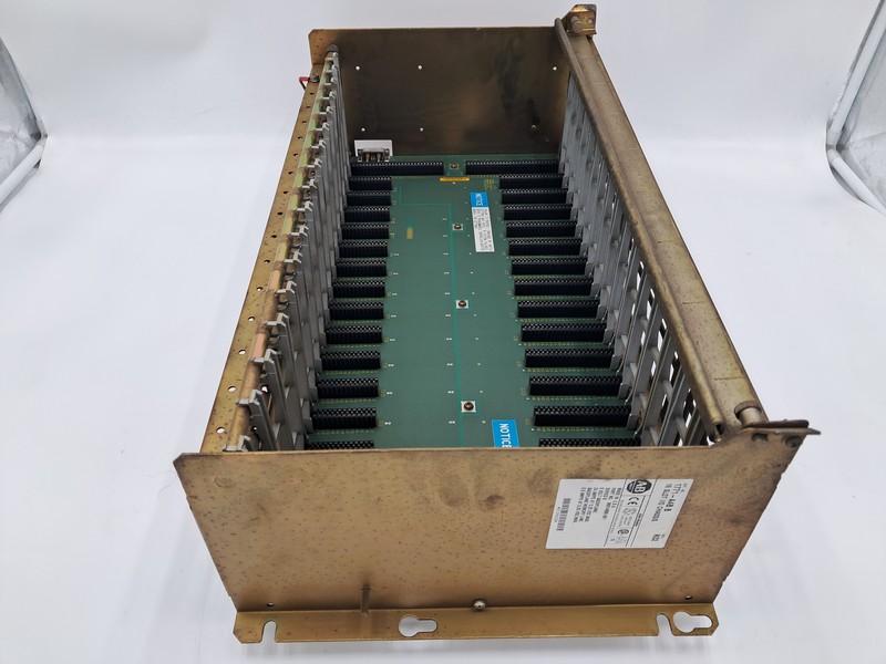 16 SLOT I/O CHASSIS SERIES B 5 VOLT BACKPLANE 24 AMPS AT 5.25 VDC MAX. BACKPLANE MEMORY LINE: 0.5 AMPS AT 5.25 VDC MAX. 1771-A4B