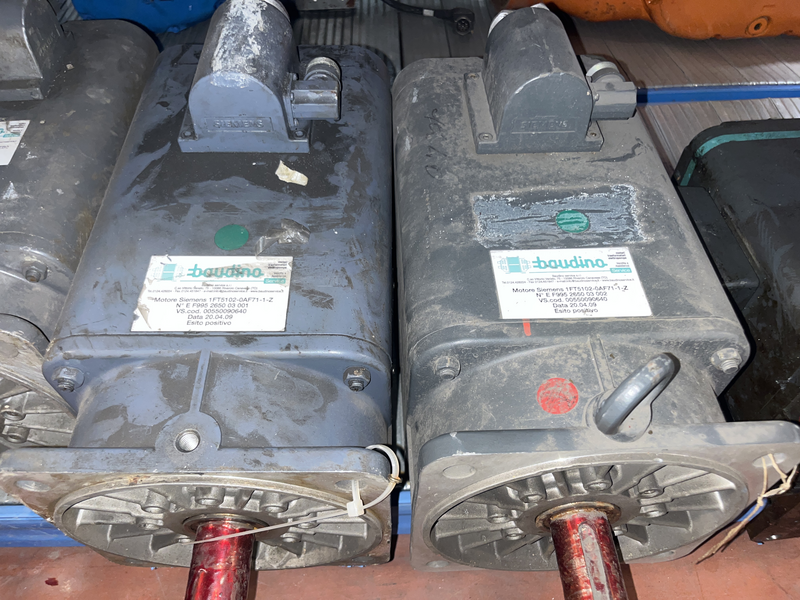 nN = 3000 giri/min,. M0 = 33 Nm con ∆T = 100 K. Esecuzione speciale: sigle