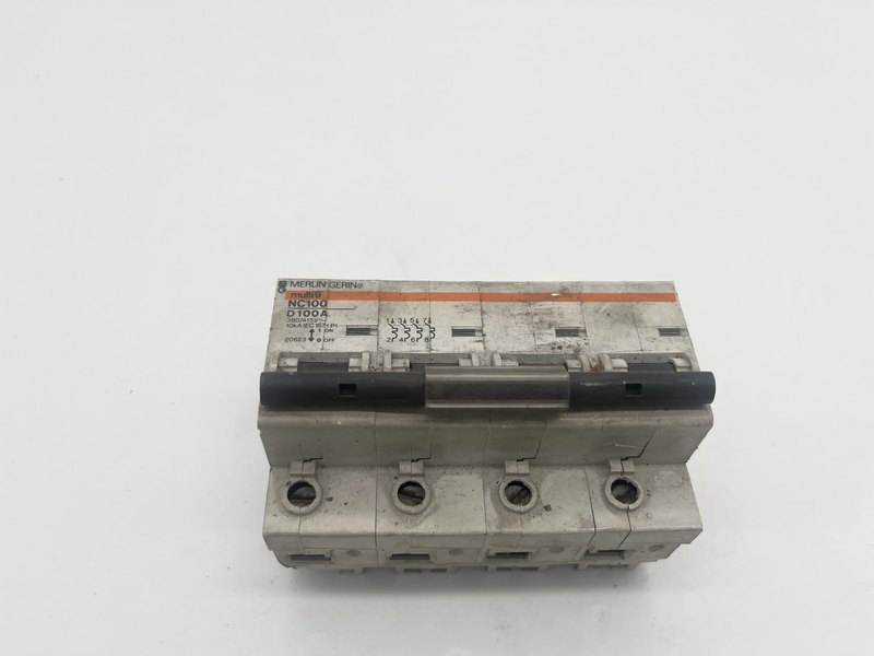 Circuit breaker 20623