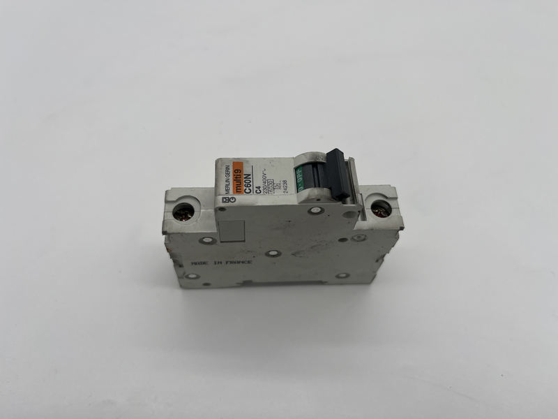 CIRCUIT BREAKER, 4A, 230/400V. NSNP 24238