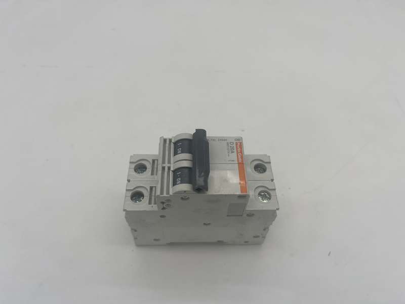 CIRCUIT BREAKER 24525