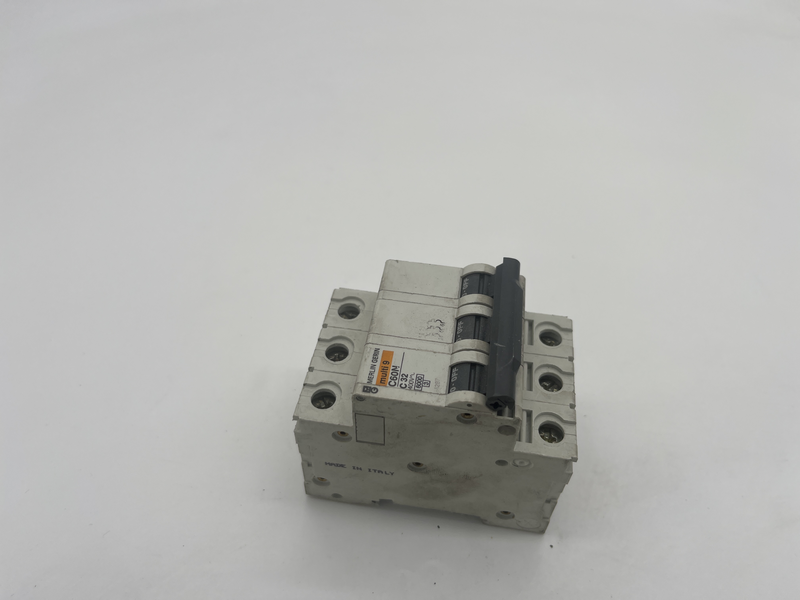 Circuit breaker 24937