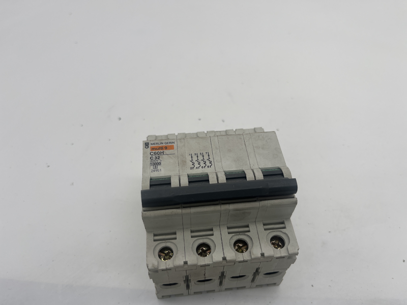 Circuit breaker 24951