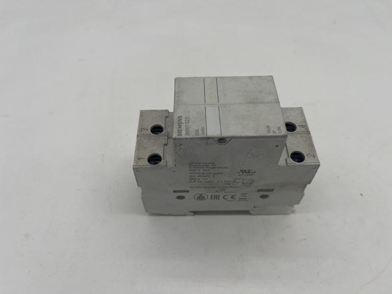 Pole DIN Rail Mountable Fuse Holder 32A 690V� 3NW7 023