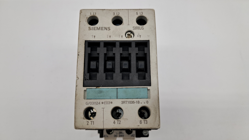 Siemens SIRIUS circuit breaker 3RT1035-1BB40