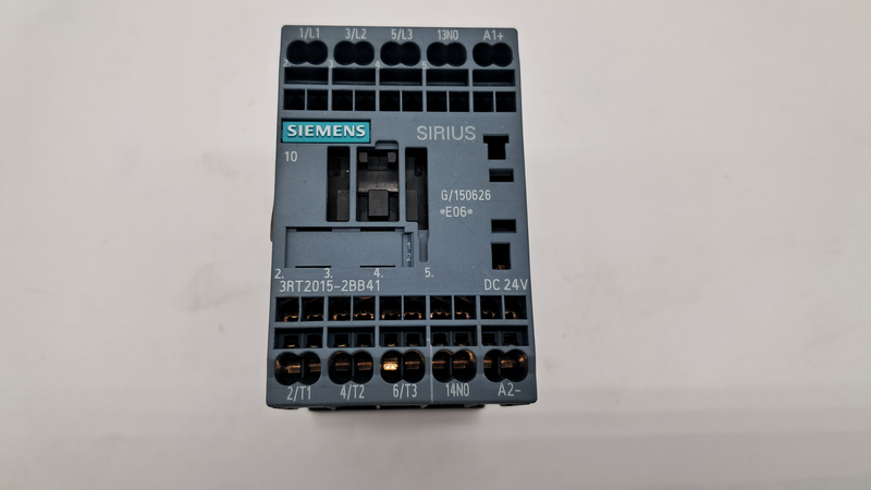 Siemens SIRIUS contattore 3RT2015-2BB41