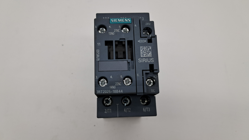 Siemens SIRIUS circuit breaker 3RT2025- 1BB44
