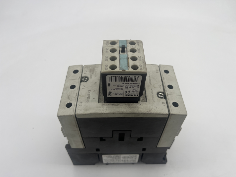 Contattore con contatto ausiliario 3rt1046-1ab04