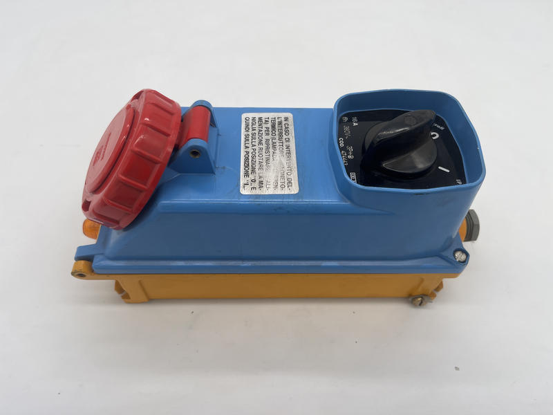 Palazzoli Presa Interbloccata Fissa Termoindurente Con Automatico 3P+T 16A 380V 474443