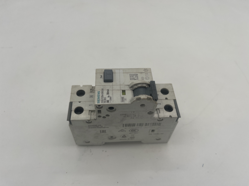 residual current circuit breaker 5SU1354-0KK06 RCBO