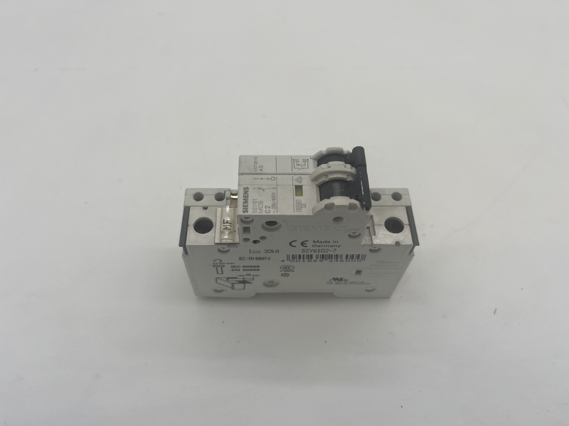 Miniature circuit breaker 230/400 V 6kA, 1-pole, C, 2A, D=70 mm 5SY6102-7
