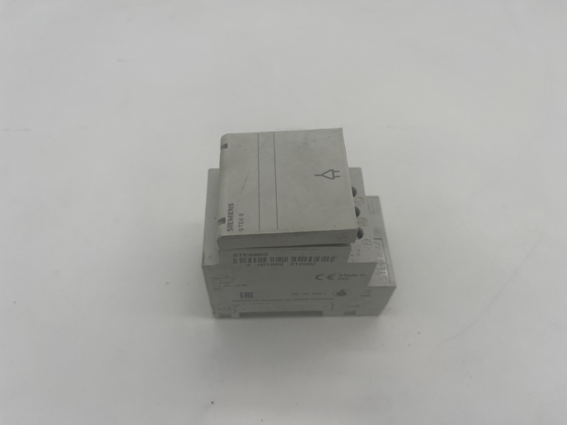 presa di corrente 16 A con coperchio, senza omologazione secondo DIN VDE 0620 e CEI 23-5 5TE6802