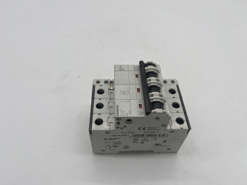 Circuit breaker 5sy6306-7