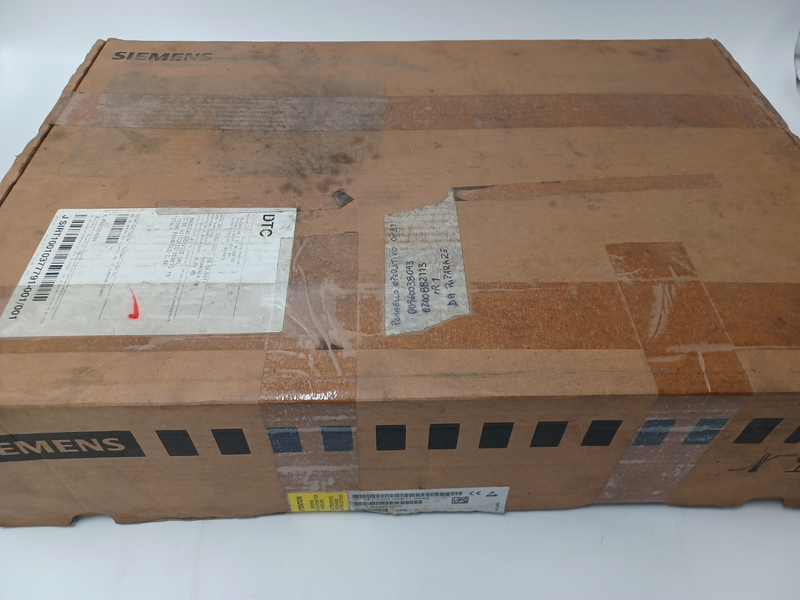 Pannello Operativo 0P31  pannello operatore LCD adatto per Siemens Sinumerik 840D 6FC5203-0AB11-0AA2