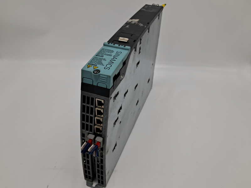 Double Motor Module Input: DV 600V Output: 3AC 400V 9A/9A 6SL3120-2TE21-0AA4