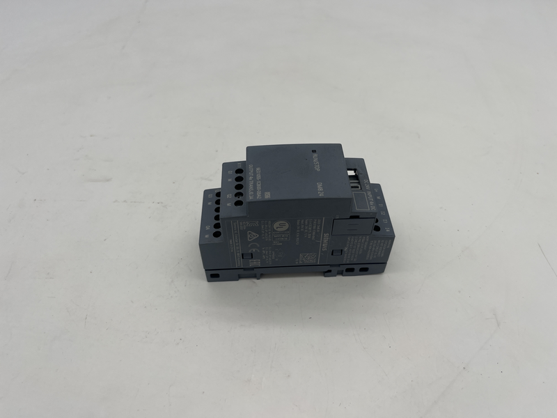 Modulo I/O Siemens, montaggio su guida DIN, tensione di alimentazione 24 V 6ed1055-1cb00-0ba2