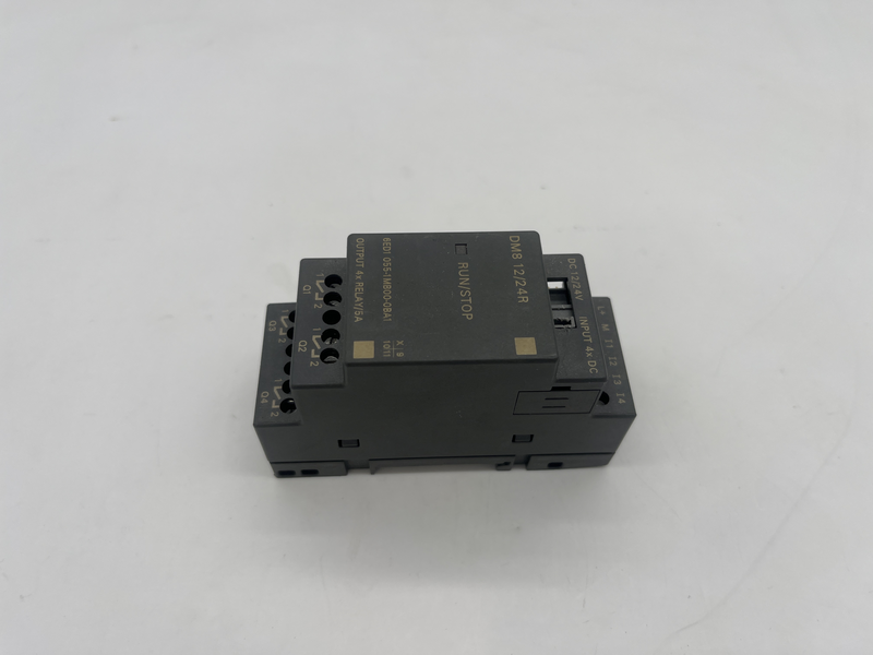LOGO! Modulo di espansione DM8 12/24R, PS/I/O: 24 V/12 V/24 V/relè, 2 HP, 4 DI/4 DO 6ed1 055-1mb00-0ba1