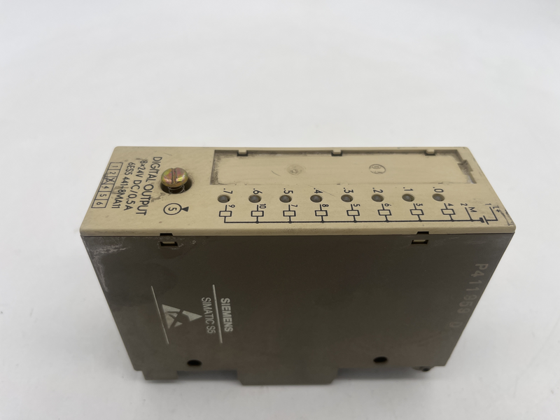 Digital output 8x24 vdc 0,5a 6es5 441-8ma11