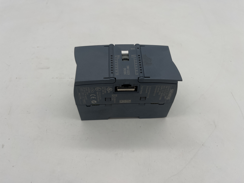 DIGITAL I/O SM 1223, 8 DI / 8 DO, 8 DI DC 24 V, SINK/SOURCE, 8 DO, TRANSISTOR 0,5A 6es7 223-1bh30-0xb0