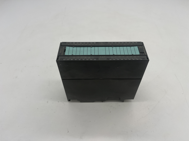 Digital module SM 323, isolated, 16 DI and 16 DO, 24 V DC, 0.5 A, Total current 4A, 1x 40-pole 6es7 323-1bl00-0aa0