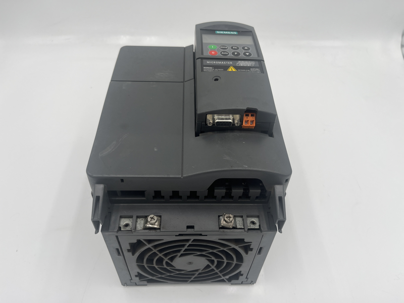 MICROMASTER 430 CON FILTRO INCORPORATO DI CLASSE A 3AC 380-480 V +10/-10% 47-63 HZ QUADRATO POTENZA DI COPPIA 11 KW 6se6430-2ad31-1ca0