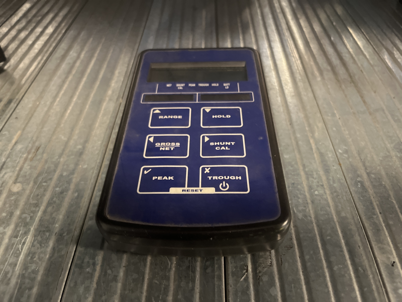 portable strain gage/bridge-based battery-powered indicator, packaged in a small, robust IP65/. NEMA 4 enclosure 7561-psd