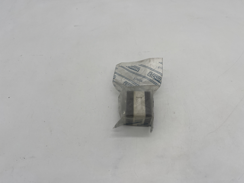 Logic gate 81 504 025