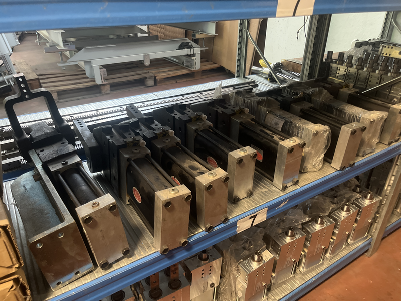 Sistema di serraggio pneumatico 82g80-463c800b-umr45