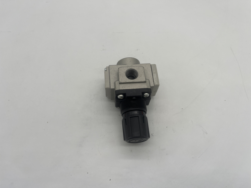 Regolatore pneumatico�SMC�serie AR, attacco G 1/4, 0.5bar ? 7bar AR20-F02E-1