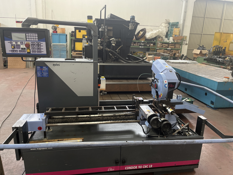 SEGATRICE A CONTROLLO NUMERICO MEP dimensione della lama 300 x 3,4 x 32 mm CONDOR 90 CNC LR
