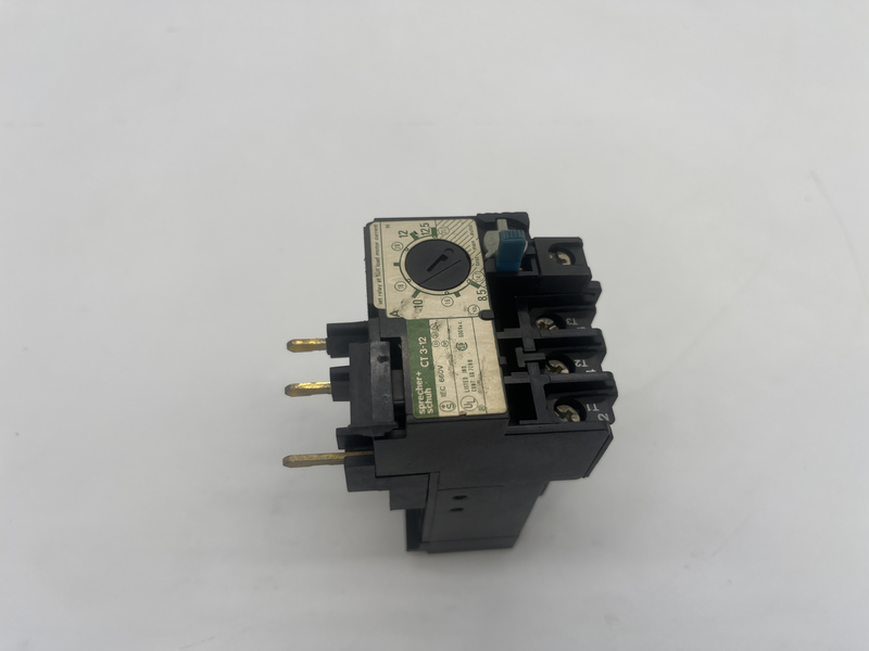 CIRCUIT BREAKERIec 660V 600Va.C. Setting Range: 2.5...4A Tripping Current 120% CT 3-12