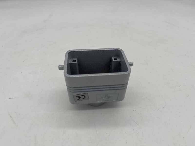 Custodia mobile, serie C-TYPE, con 2 piolini, ingresso cavo verticale Pg13,5, grandezza. \\\\ Chv 06 l13