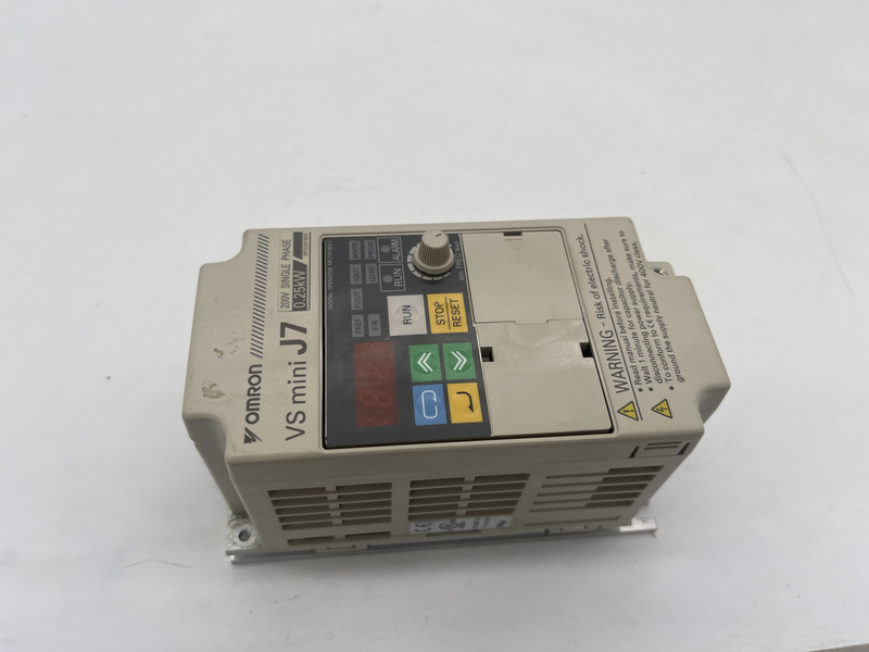 Inverter 1 ph 200-240v 3.5a 0.25kw Cimr-j7azb0p2