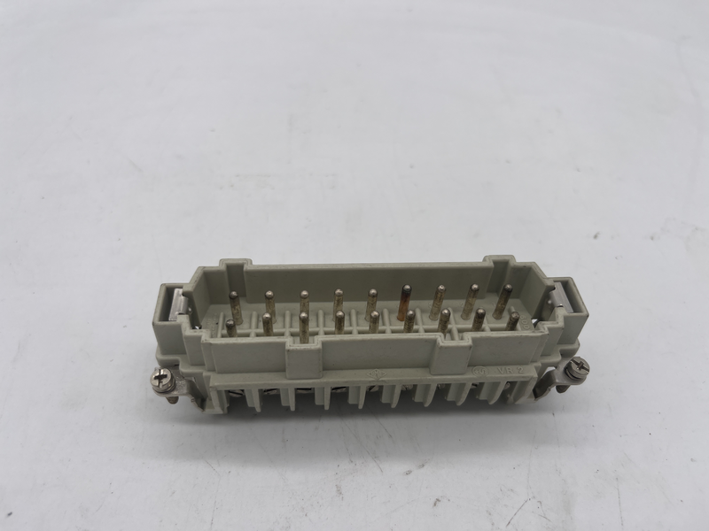 Connettore m 16 pin Cmm 16