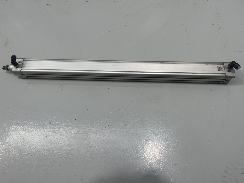 CILINDRO STANDARD PNEUMATICO DNC-40-600-PPV-A