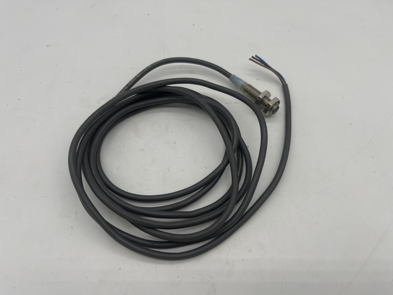 Sensore di prossimità Cilindro filettato Omron, M8, rilevamento 2 mm, 12 → 24 V c.c. E2A-S08KS02