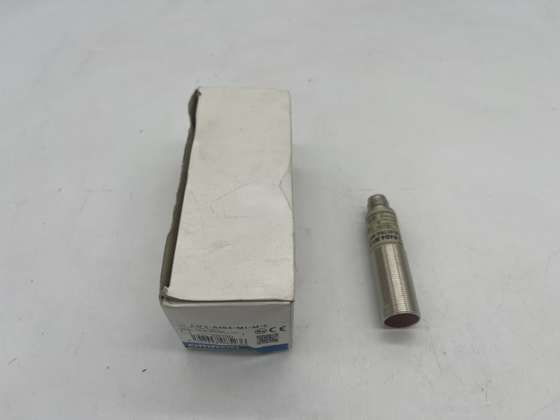 Photoelectric switch E3f2-r4b4-m1-m-e