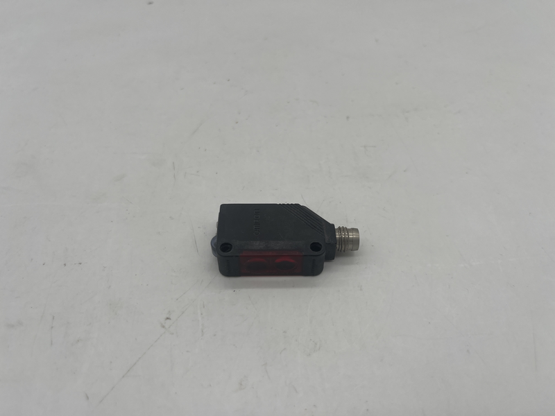 Photoelectric sensor E3z-r86