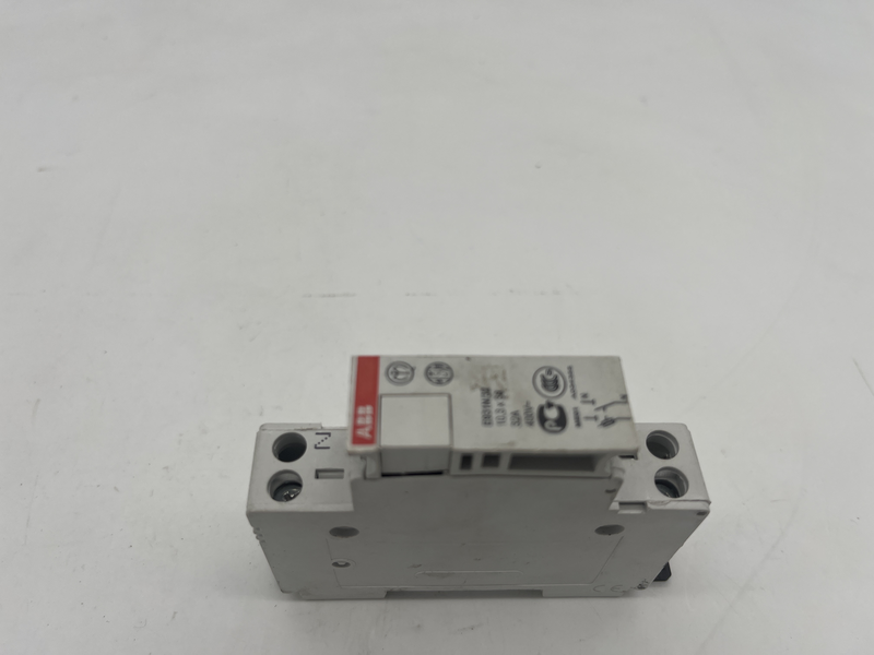 sezionatore portafusibili 1p nd 1 modulo ea 293 9 E931n/32
