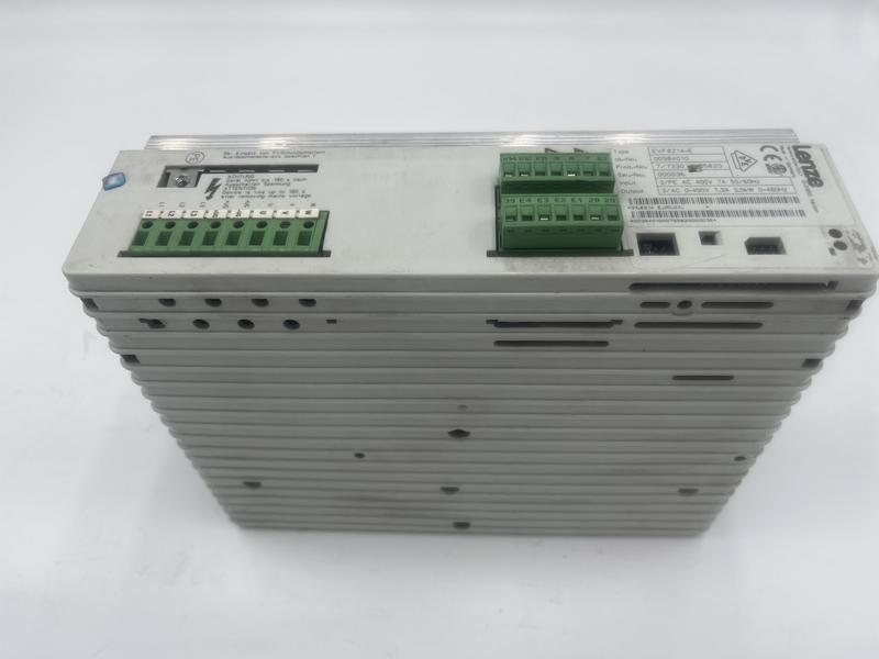 Frequency converter 400V 50/60Hz 7A Evf8214-e