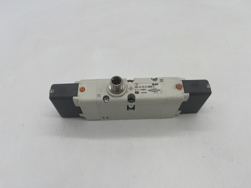 valvola a solenoide con connettore M. È dotato di interfaccia ISO 15407-1 Evs1-01-fg-d-3zrm0-q