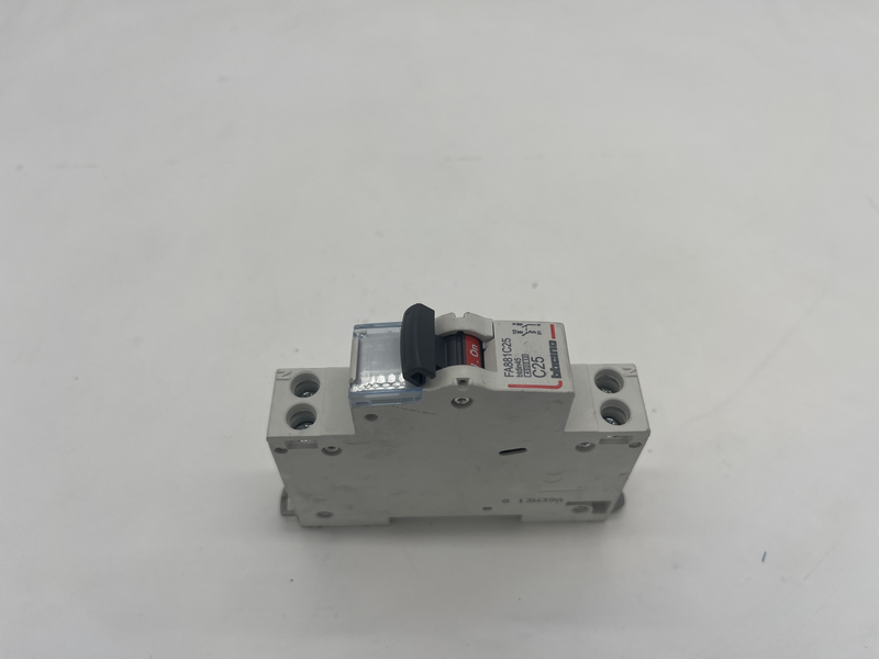 Interruttore automatico, 230V AC, 25A FA881C25
