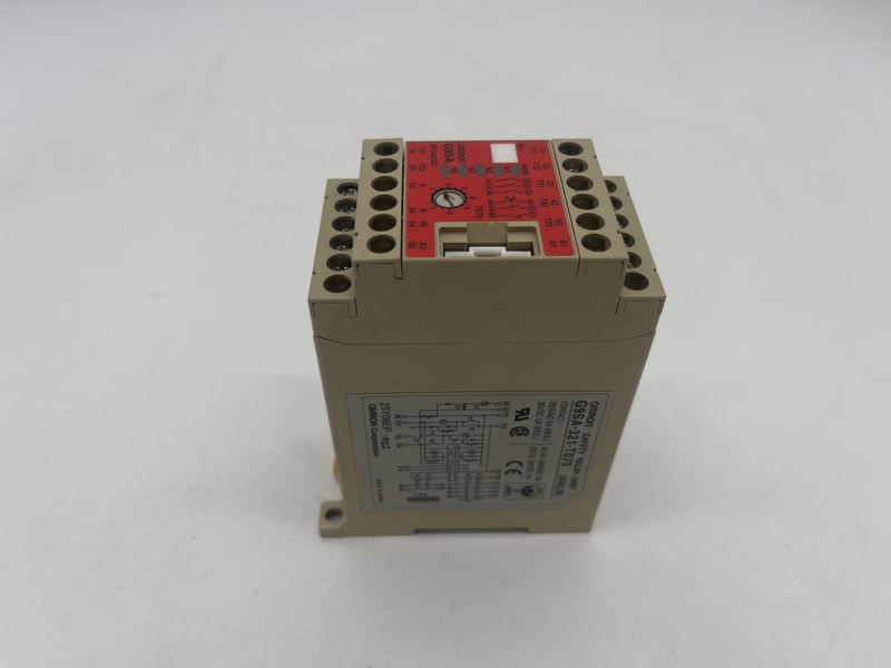 SAFETY RELAY UNIT 3P 24V G9SA321T075