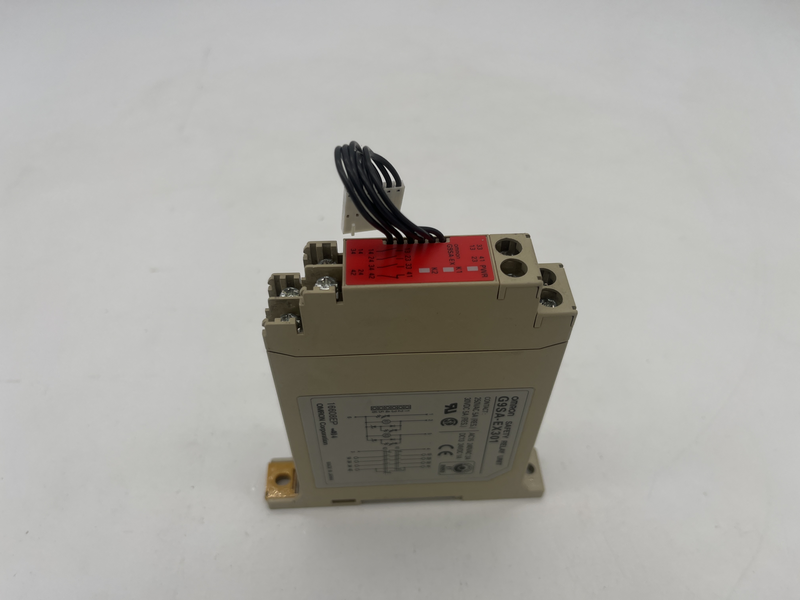 SAFETY RELAY UNIT  24 V G9SAEX301