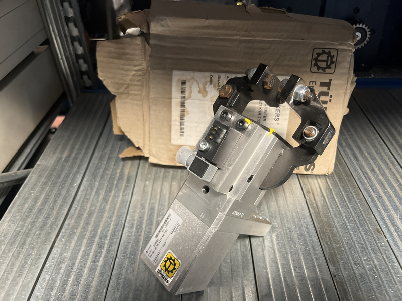 Serraggio pneumatico Gn 40 as a21 k1r t12l