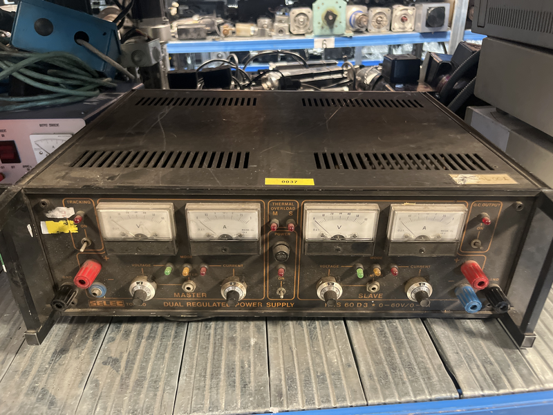 Dual regulator power supply Hrs 60 d3 * 0-60v/0-3a