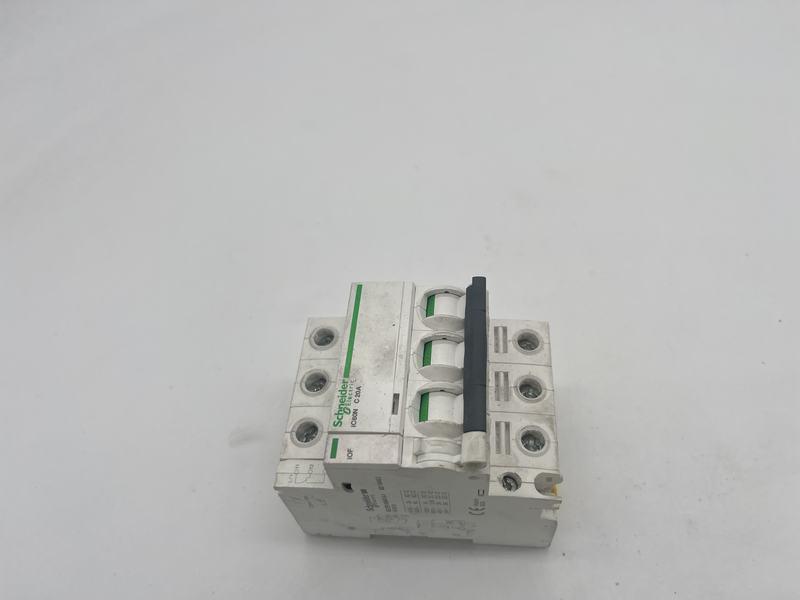 Contattore Ic60n c20a
