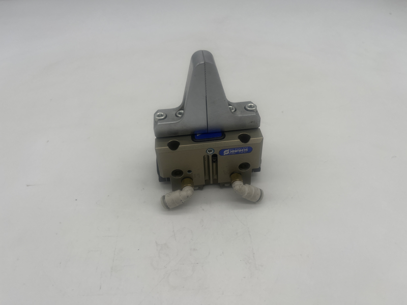 Double gripper Size: 64, pneumatic, with gripping force maintenance: IS. Stroke per jaw: 6 mm; Opening force: 530 N Jgp 64-1
