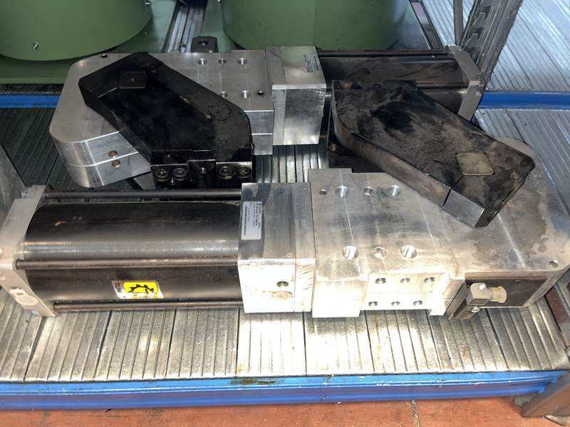 Serraggio pneumatico 135 gradi